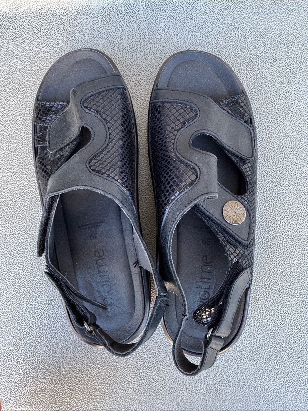 Biotime Women's Black Slingback Sandals